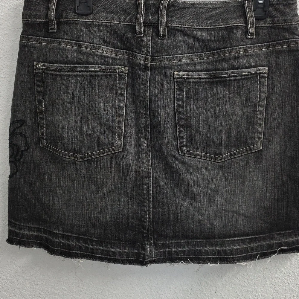 WHBM Black Faded Distressed Denim Jean Mini Skirt Embroidered Floral